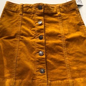 Juniors corduroy skirt NWT